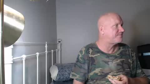 CasinoCam online show from 12/03/25, 06:39