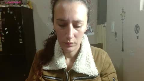 Snapshot of cassandra_brownn chatting on 12/01/25, 06:46 online show from 12/01/25, 06:46