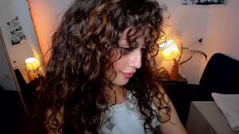 Snapshot of cassandra_caiin chatting on 03/22/26, 01:31 Cassie online show from 03/22/26, 01:31