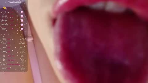 Cassandra online show from 10/18/25, 01:12