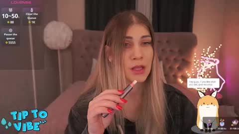 Lena online show from 03/04/25, 07:51