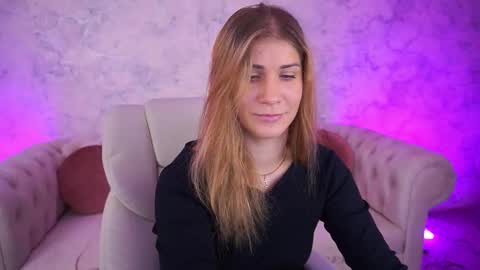 Lena online show from 09/25/25, 07:56