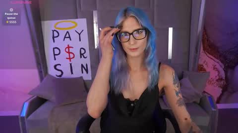 Snapshot of cassandrastars chatting on 10/30/25, 11:16 Cassandra online show from 10/30/25, 11:16