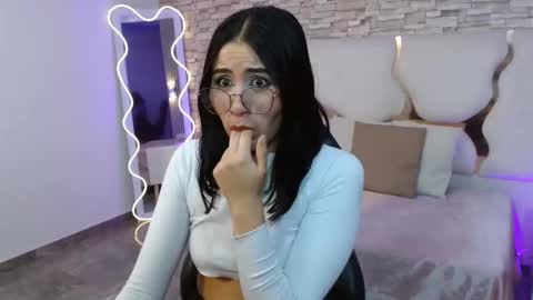 Snapshot of casse_tay chatting on 10/22/25, 03:07 casse_tay online show from 10/22/25, 03:07