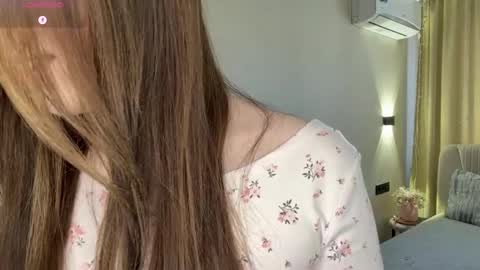 Adele online show from 03/31/26, 06:14