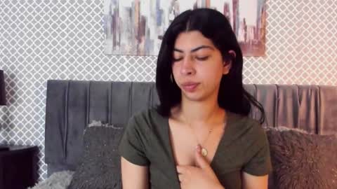 cassie_bloom online show from 11/11/25, 08:20