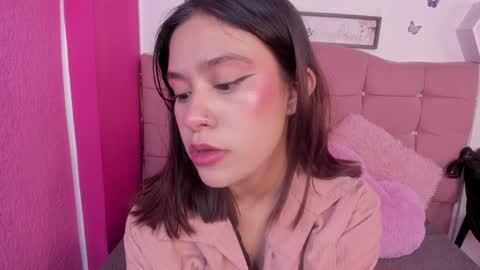 Snapshot of cassie_jones1 chatting on 01/04/25, 03:07 Cassie Jones online show from 01/04/25, 03:07