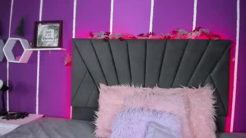 Snapshot of cassie_jones1 chatting on 02/18/25, 03:21 Cassie Jones online show from 02/18/25, 03:21