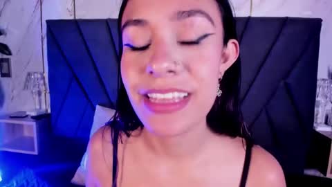 Snapshot of cassie_jones1 chatting on 09/15/25, 02:33 Cassie Jones online show from 09/15/25, 02:33