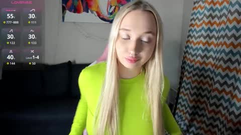 Snapshot of cassie_rosss chatting on 03/19/26, 01:48 Cassie Rosss online show from 03/19/26, 01:48