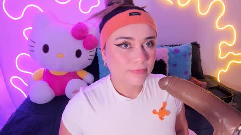 Snapshot of cassiebigass_ chatting on 12/19/25, 01:12 Bela igzaii9r online show from 12/19/25, 01:12