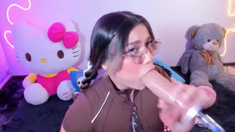 Snapshot of cassiebigass_ chatting on 02/12/26, 01:11 Bela igzaii9r online show from 02/12/26, 01:11