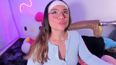 Snapshot of cassiebigass_ chatting on 06/05/26, 12:39 Bela igzaii9r online show from 06/05/26, 12:39
