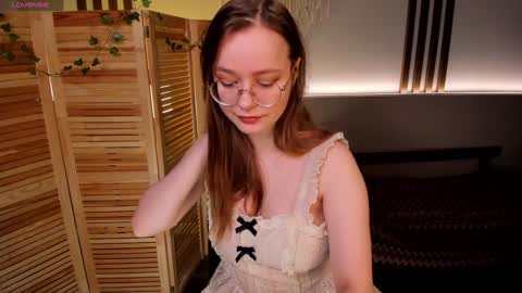 assie online show from 12/11/24, 08:50