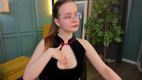 assie online show from 12/14/24, 01:17