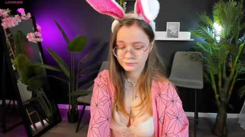 assie online show from 12/24/24, 09:33