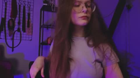 assie online show from 10/19/25, 12:17