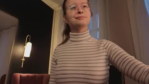 assie online show from 12/04/25, 12:25