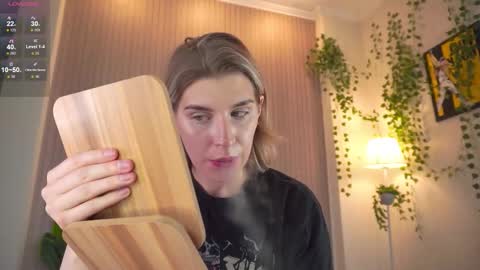 Snapshot of cassieholland chatting on 02/27/26, 07:30 Im Cassie3 online show from 02/27/26, 07:30