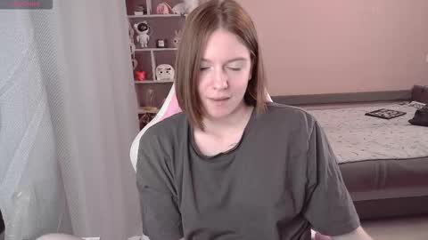 Snapshot of cassiejuice chatting on 10/24/25, 06:15 Cassie online show from 10/24/25, 06:15