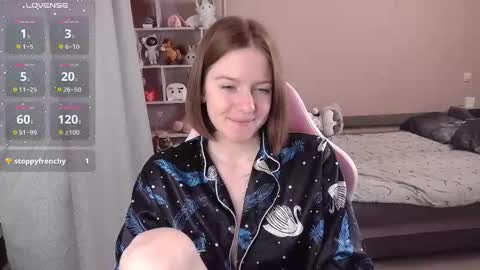 Snapshot of cassiejuice chatting on 11/04/25, 02:43 Cassie online show from 11/04/25, 02:43