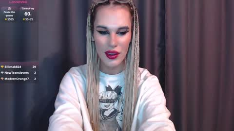 Snapshot of cassiemich chatting on 12/23/24, 06:58 Cassie online show from 12/23/24, 06:58