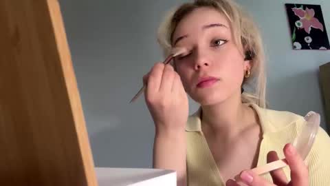 Snapshot of cassijent chatting on 03/07/26, 08:11 Olivia online show from 03/07/26, 08:11