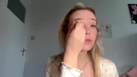 Snapshot of cassijent chatting on 03/13/26, 08:10 Olivia online show from 03/13/26, 08:10