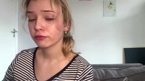 Snapshot of cassijent chatting on 03/25/26, 03:40 Olivia online show from 03/25/26, 03:40