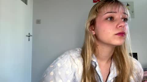 Snapshot of cassijent chatting on 04/09/26, 07:25 Olivia online show from 04/09/26, 07:25