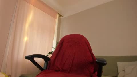 Snapshot of cassisland chatting on 04/16/26, 11:44 cassandra online show from 04/16/26, 11:44