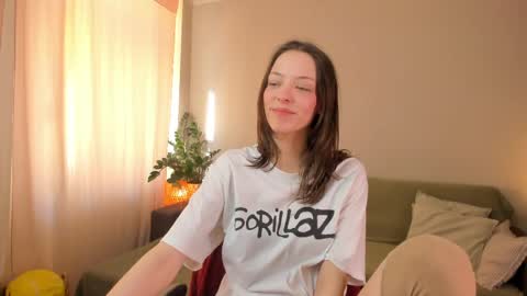 Snapshot of cassisland chatting on 05/28/26, 03:31 cassandra online show from 05/28/26, 03:31
