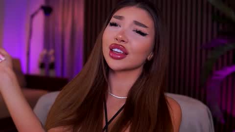 Cassye online show from 10/18/25, 08:20