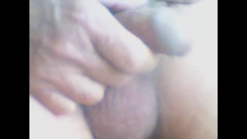 Snapshot of castells chatting on 05/06/26, 04:34 castells online show from 05/06/26, 04:34