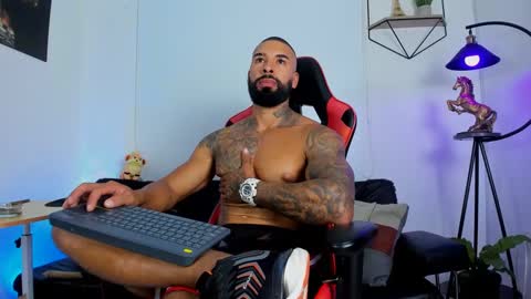 Snapshot of casticatheking chatting on 02/02/25, 07:57 Matheo Brown online show from 02/02/25, 07:57