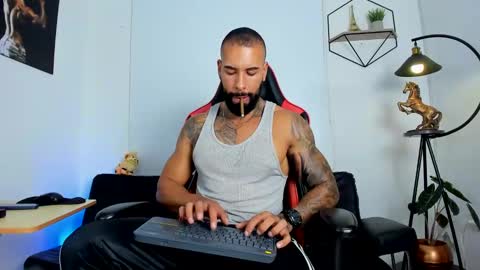 Snapshot of casticatheking chatting on 02/08/25, 12:28 Matheo Brown online show from 02/08/25, 12:28