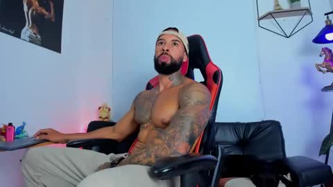 Snapshot of casticatheking chatting on 02/13/25, 06:59 Matheo Brown online show from 02/13/25, 06:59