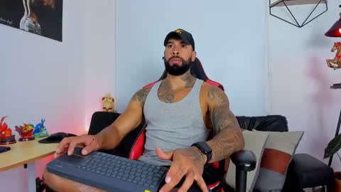 Snapshot of casticatheking chatting on 02/17/25, 01:10 Matheo Brown online show from 02/17/25, 01:10