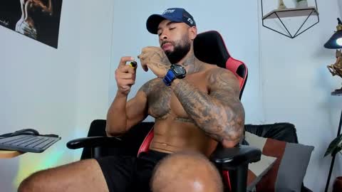 Snapshot of casticatheking chatting on 03/07/25, 08:11 Matheo Brown online show from 03/07/25, 08:11