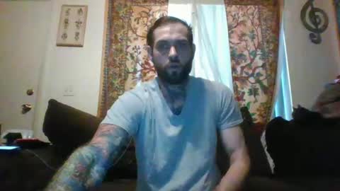 Snapshot of casualfrank chatting on 10/01/25, 09:43 CasualFun online show from 10/01/25, 09:43