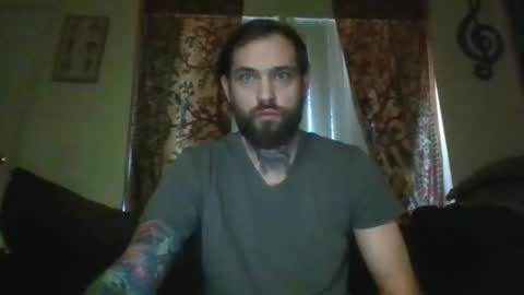 Snapshot of casualfrank chatting on 10/20/25, 10:21 CasualFun online show from 10/20/25, 10:21