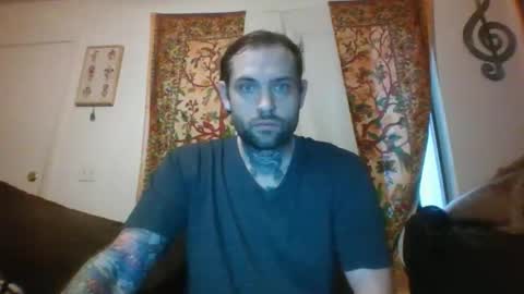 Snapshot of casualfrank chatting on 11/19/25, 08:53 CasualFun online show from 11/19/25, 08:53