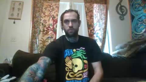 Snapshot of casualfrank chatting on 11/21/25, 08:51 CasualFun online show from 11/21/25, 08:51