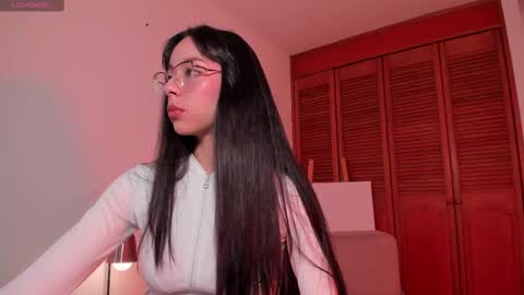 Loren online show from 02/22/25, 09:37