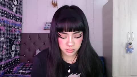 Snapshot of cat_mila_ chatting on 03/29/26, 06:13 Mila online show from 03/29/26, 06:13