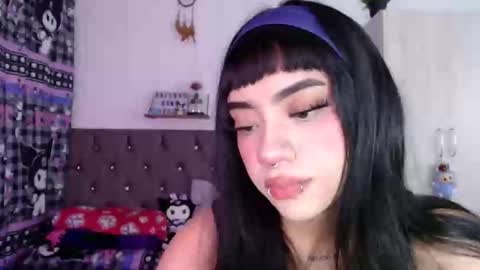 Snapshot of cat_mila_ chatting on 04/15/26, 06:42 Mila online show from 04/15/26, 06:42