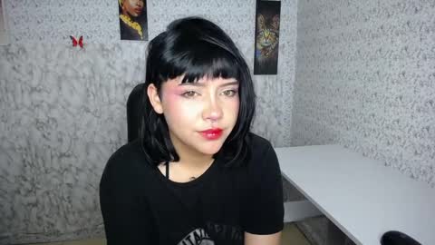 Snapshot of cat_terra chatting on 01/27/25, 05:25 Terra online show from 01/27/25, 05:25