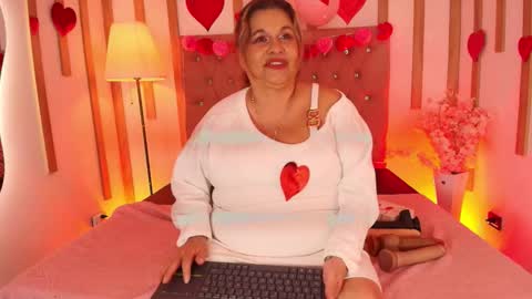 Snapshot of cat_wild chatting on 02/14/26, 09:11 Marce online show from 02/14/26, 09:11