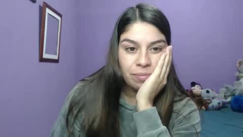 Snapshot of cata_09 chatting on 03/10/26, 01:43 cata online show from 03/10/26, 01:43