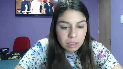 Snapshot of cata_09 chatting on 04/10/26, 10:25 cata online show from 04/10/26, 10:25